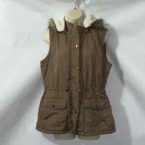 NWT, 26 International Sherpa Lined Vest, Med.